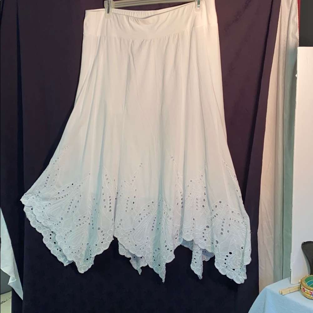 Chico’s Plus Size 3 White Handkerchief Skirt